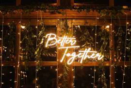 Oasis Neon Signs UK