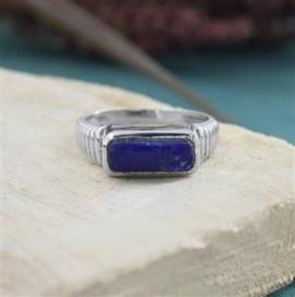 Explore Wholesale Gemstone Jewelry supplier at Akr